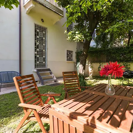 Villa Frascati With Garden - City Life *