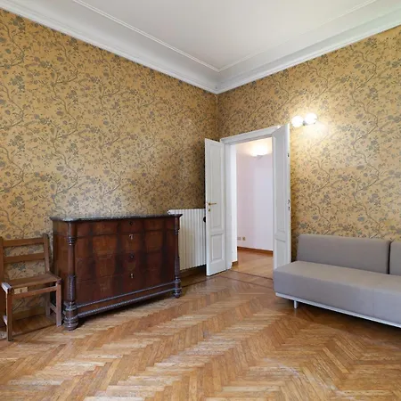 Apartment Villa Frascati With Garden - City Life Milan