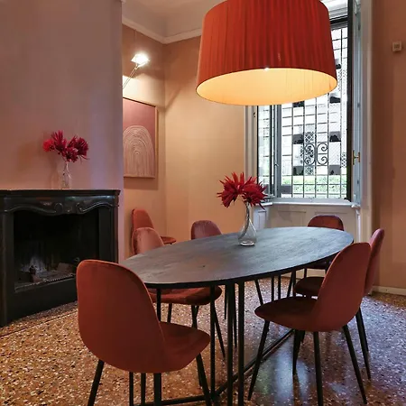 Villa Frascati With Garden - City Life Apartment